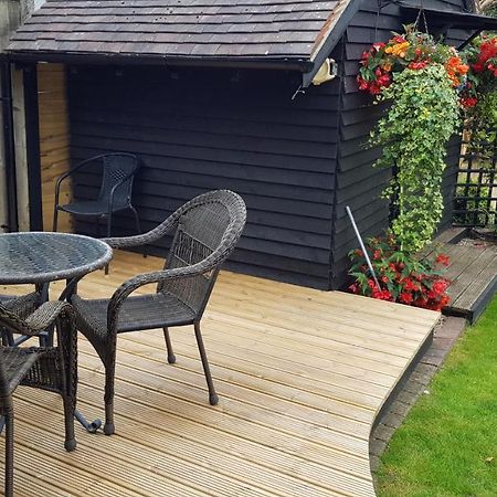 Riverside Lodge Pied A Terre Fordingbridge Bagian luar foto